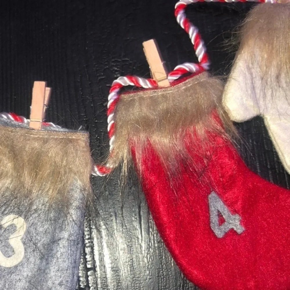 Holiday Farmhouse Countdown To Christmas Mantle Garland Mittens‎ New